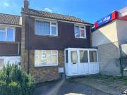 4 bedroom Mid Terrace House to rent, Tenterden Drive,...