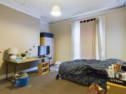 4 Bedroom Mid Terraced House