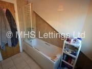 4 Bedroom Mid Terraced House for rent in Harold Road,...