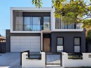4 bedroom, NUNAWADING VIC 3131 LS83142874