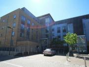 4 bedroom penthouse for rent in Quayside Drive...