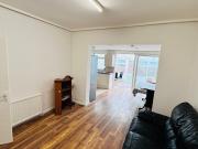 4 Bedroom Prime Location in Colindale Station, NW9