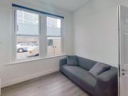 4 bedroom private hall to rent