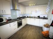 4 bedroom private halls to rent