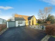 4 Bedroom Property
