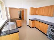 4 bedroom property for rent in Sutton Court Road,...
