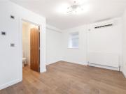 4 bedroom property in Compayne Gardens, South Hampstead,...