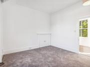 4 bedroom property in Grove Park Road, London, W4 £3,650...