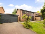 4 bedroom property in Ham Ridings, Richmond, TW10 £4,500...