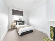 4 bedroom property in Richmond Bridge Mansions,...