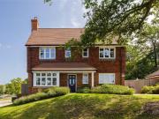4 bedroom property to let in Consort Drive, Leatherhead,...
