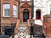 4 bedroom property to let in Leathwaite Road, London,...
