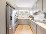 4 bedroom property to let in South Oak Road, London,...