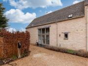 4 bedroom property to let in Weston on the Green £3,000 pcm