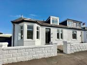 4 Bedroom Semi detached Bungalow For Rent In Prestwick,...