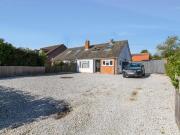 4 bedroom semi detached bungalow to rent