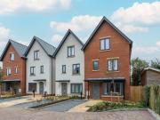 4 bedroom Semi detached for rent in Marshall Road,...