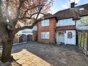 4 Bedroom Semi Detached House