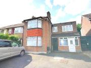 4 Bedroom Semi Detached House