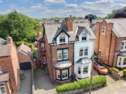 4 Bedroom Semi Detached House