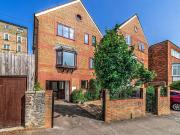 4 Bedroom Semi Detached House