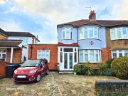 4 Bedroom Semi Detached House