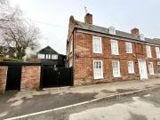 4 Bedroom Semi Detached House