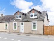 4 Bedroom Semi Detached House