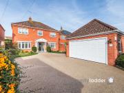 4 Bedroom Semi Detached House 4 Bedroom Semi Detached House