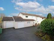 4 Bedroom Semi Detached House