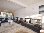4 Bedroom Semi Detached House
