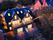 4 Bedroom Semi Detached House