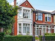 4 Bedroom Semi Detached House 4 Bedroom Semi Detached House