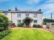 4 Bedroom Semi Detached House