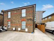 4 Bedroom Semi Detached House