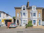 4 Bedroom Semi Detached House