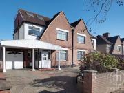 4 Bedroom Semi Detached House