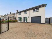 4 Bedroom Semi Detached House