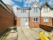 4 Bedroom Semi Detached House