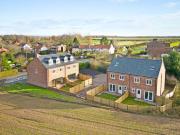 4 Bedroom Semi Detached House