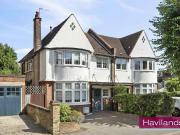 4 Bedroom Semi Detached House