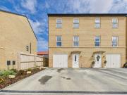 4 Bedroom Semi Detached House