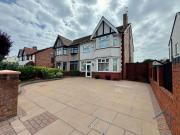 4 Bedroom Semi Detached House