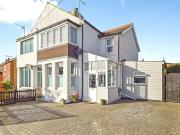 4 Bedroom Semi Detached House