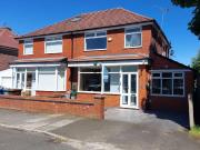 4 Bedroom Semi Detached House 4 Bedroom Semi Detached House