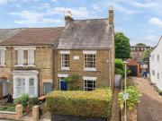 4 Bedroom End Of Terrace House