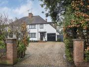 4 Bedroom Semi Detached House