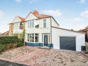 4 Bedroom Semi Detached House