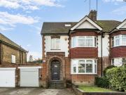 4 Bedroom Semi Detached House