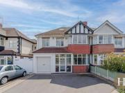 4 Bedroom Semi Detached House